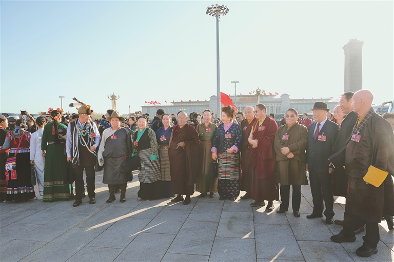 春風(fēng)浩蕩啟新程 同心奮進(jìn)向未來
