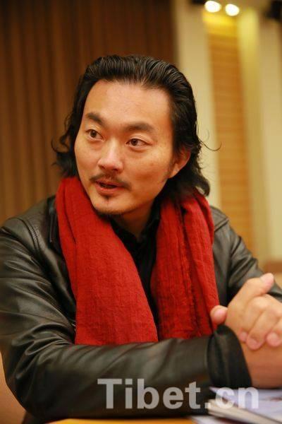 唐卡畫師宋明：傳統技法與現代審美勾勒唐卡新生命　攝影：劉閆