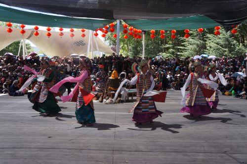 藏戲頓月頓珠演出現場