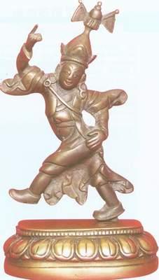 由已故著名歷史學家東嘎·洛桑赤列教授論證確認的格薩爾青銅象。　次旺仁青攝