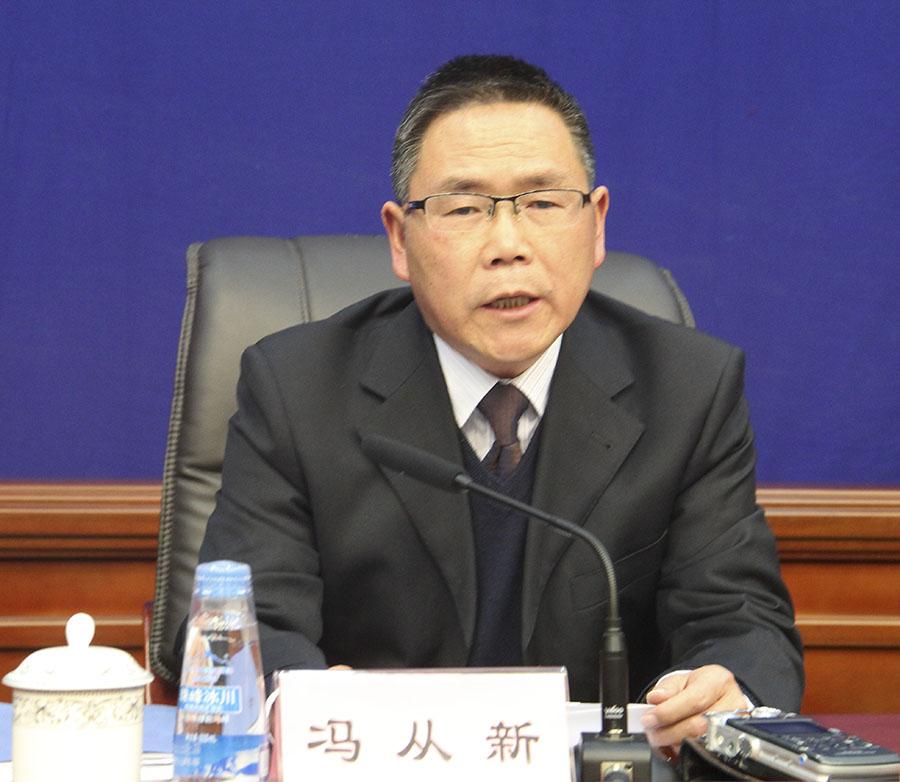 馮從新 區黨委政研室（農工辦）副主任.jpg