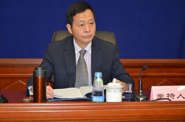 主持人：西藏自治區黨委外宣辦（區政府新聞辦）副主任 胡榮國.jpg