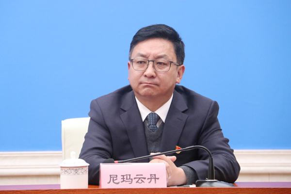 新聞發言人：拉薩市城關區委副書記、區人大常委會主任 尼瑪云丹.jpg