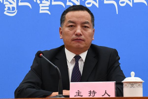 主持人：西藏自治區黨委宣傳部對外傳播處處長 楊洪森.jpg