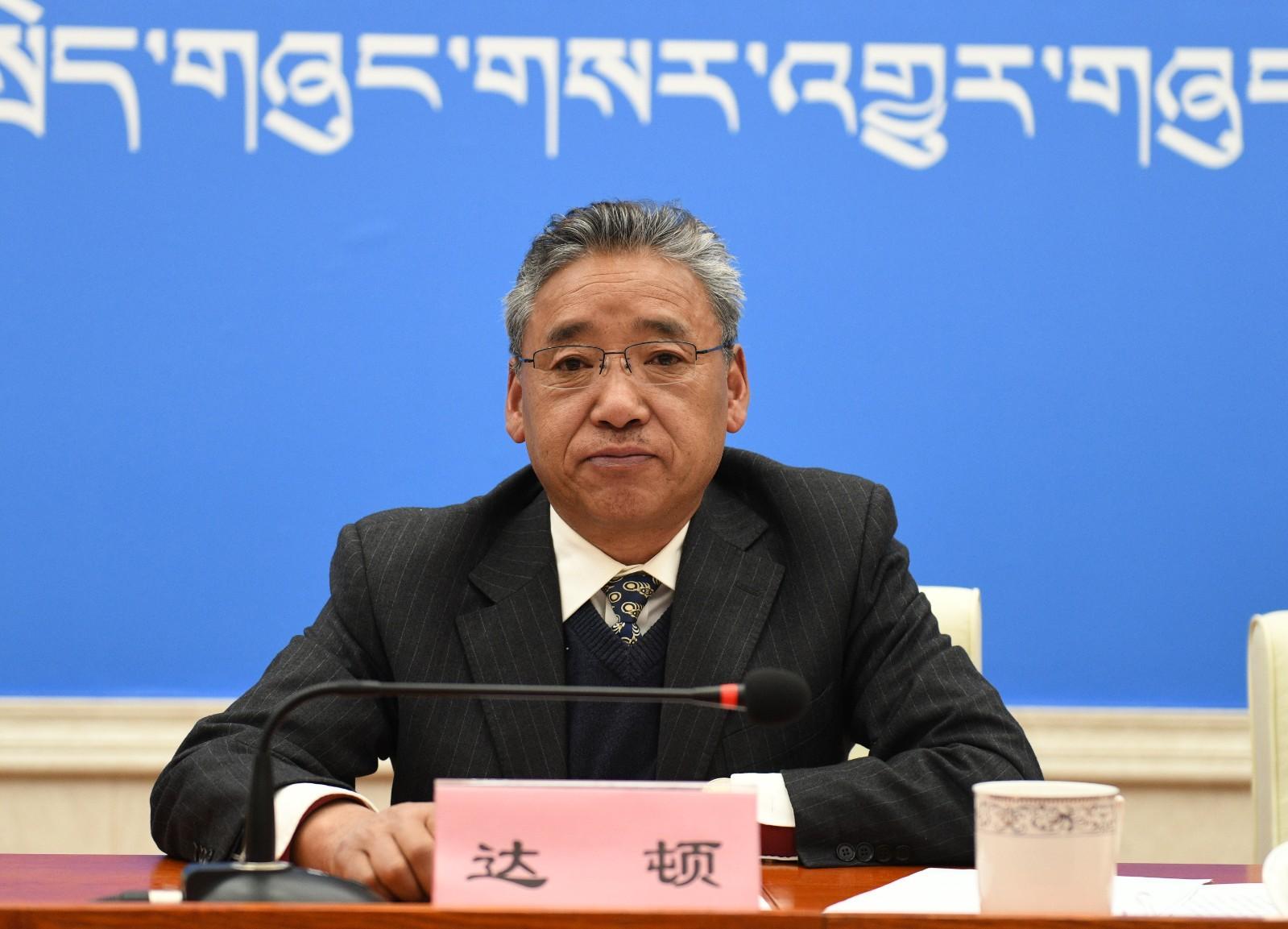 新聞發(fā)言人：西藏自治區(qū)統(tǒng)計局黨組成員、一級巡視員 達頓.JPG