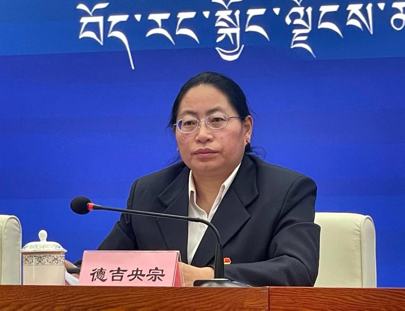 新聞發言人：拉薩市生態環境局黨組成員、副局長 徳吉央宗.jpg