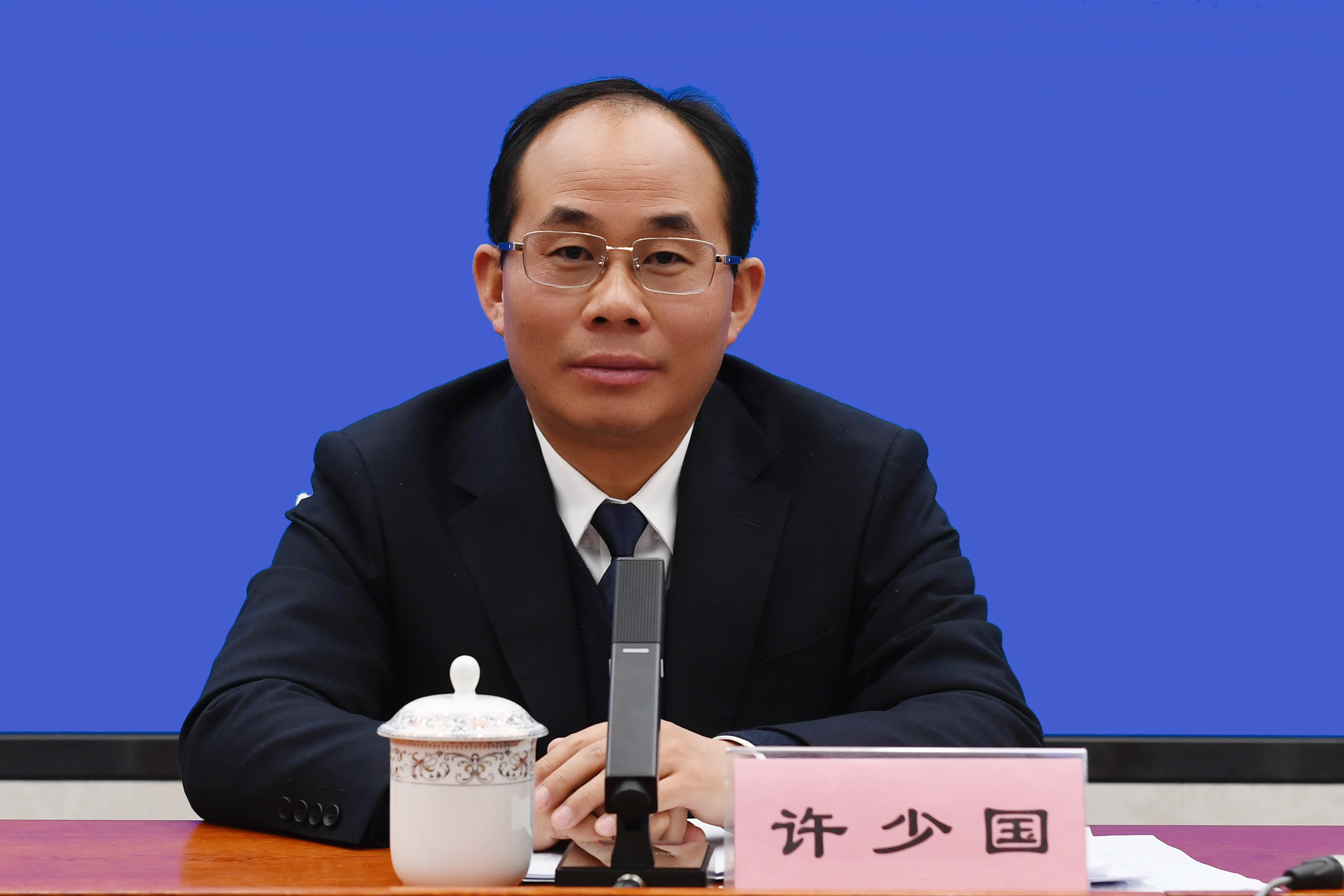 新聞發(fā)言人：自治區(qū)文物局黨組成員、副局長(zhǎng)  許少國(guó).jpg